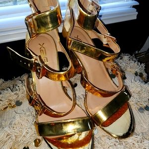 Gold buckle detail heels used